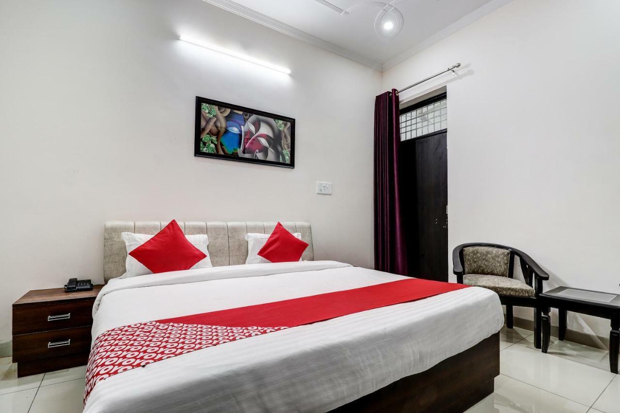 Oyo 38208 Hotel Prakash Kunj Lucknow Exteriör bild