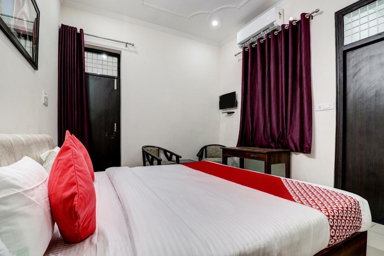 Oyo 38208 Hotel Prakash Kunj Lucknow Exteriör bild