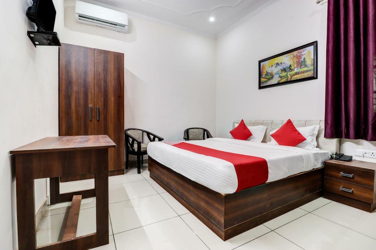 Oyo 38208 Hotel Prakash Kunj Lucknow Exteriör bild