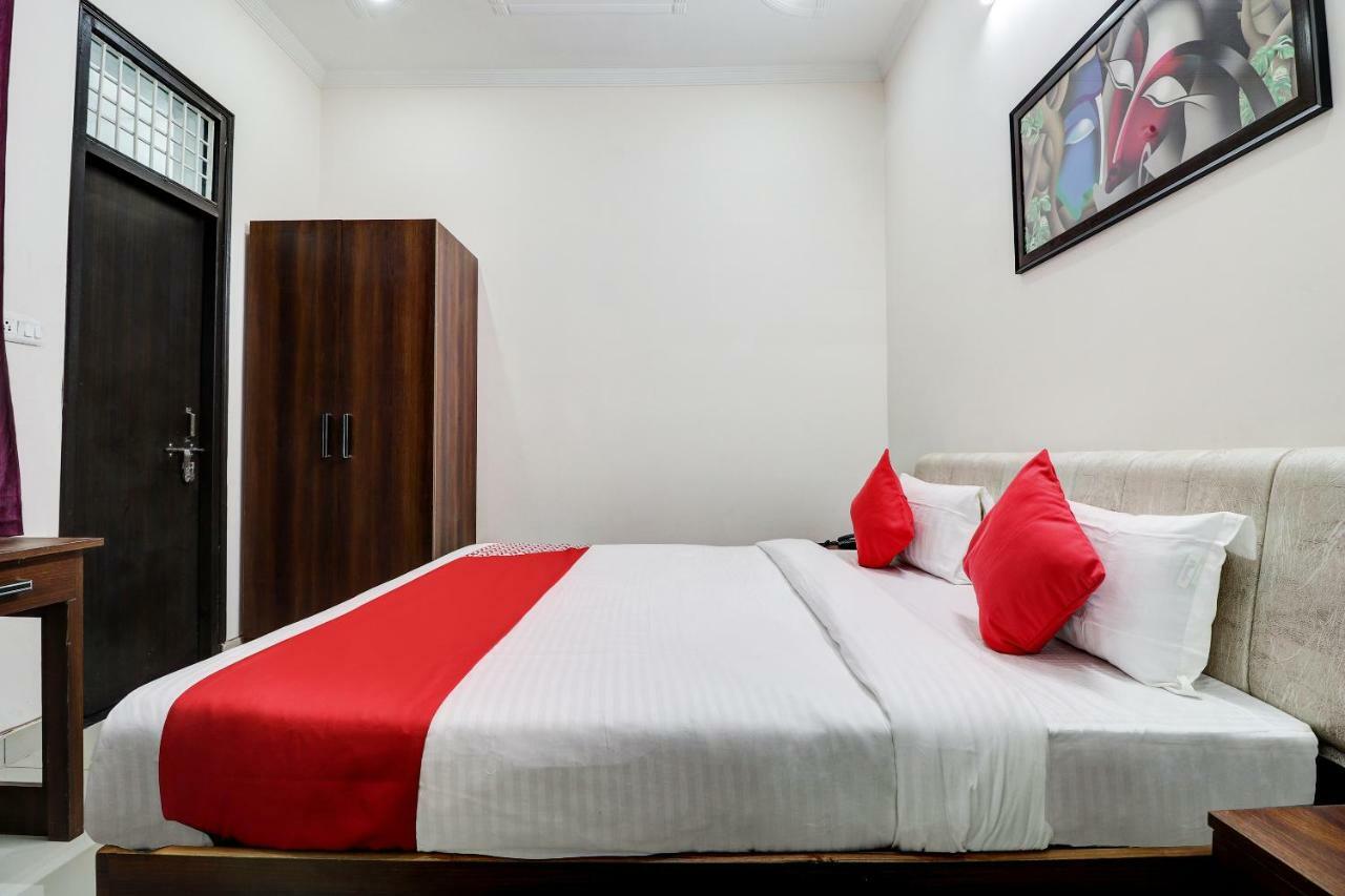 Oyo 38208 Hotel Prakash Kunj Lucknow Exteriör bild