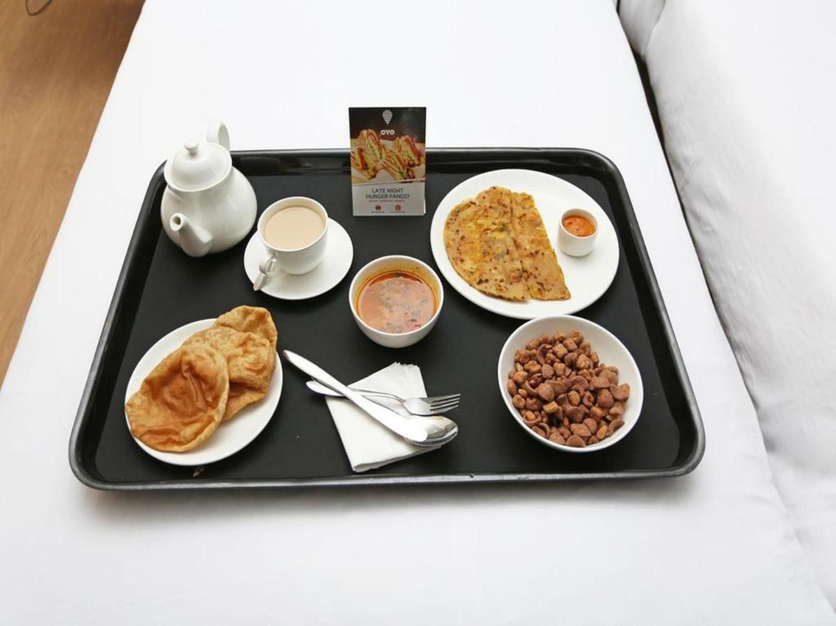 Oyo 38208 Hotel Prakash Kunj Lucknow Exteriör bild